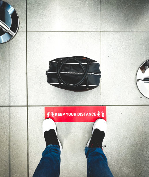 保持你的距离图片下载