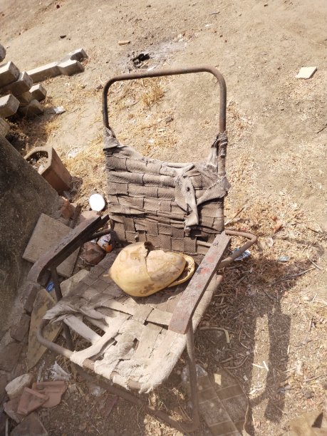 旧椅子图片下载