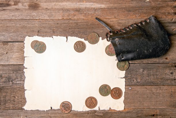 木纸背景硬币图片下载