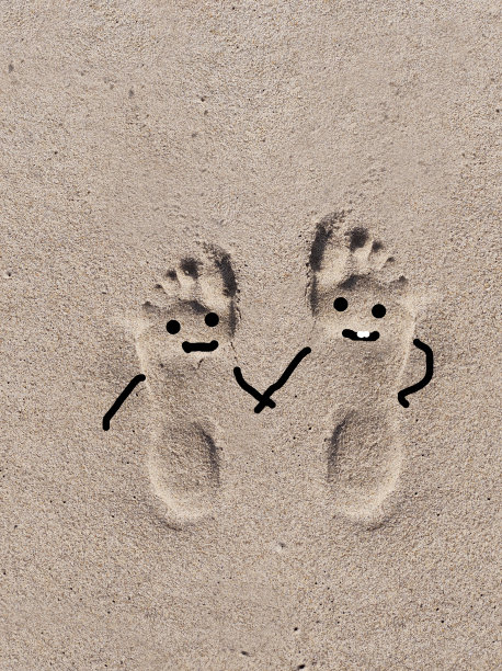 沙滩上的脚印图片下载