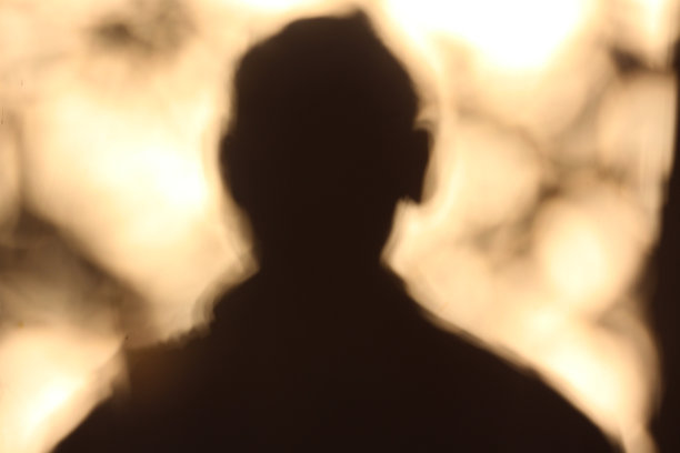 富有创意的未来派男人剪影图片下载