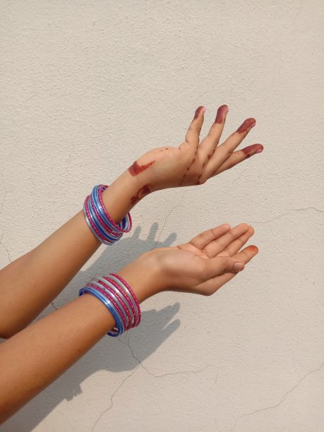 手在印度舞蹈形式Bharatnatyam。图片下载