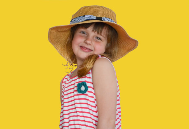 描绘夏天的孩子图片下载