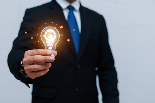 创造性的新想法。创新，头脑风暴，灵感和解决方案的概念。图片下载