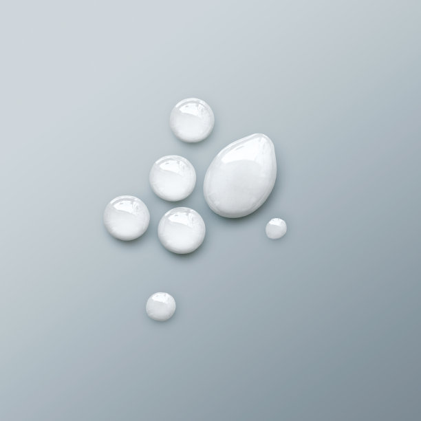 水滴在明亮的背景上图片下载