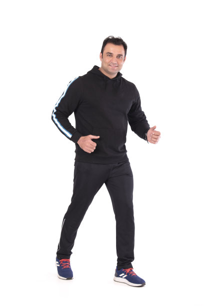 适合男性模型与白色背景图片下载