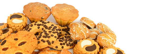 漂亮的饼干组合特写。在白色背景上孤立的饼干。宽的照片。文本的空闲空间。图片下载