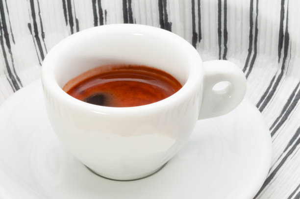 一杯干净的浓缩咖啡图片下载