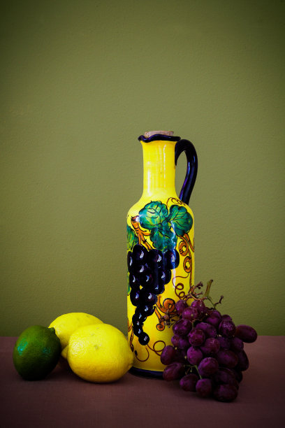 水果和花瓶静物图片下载