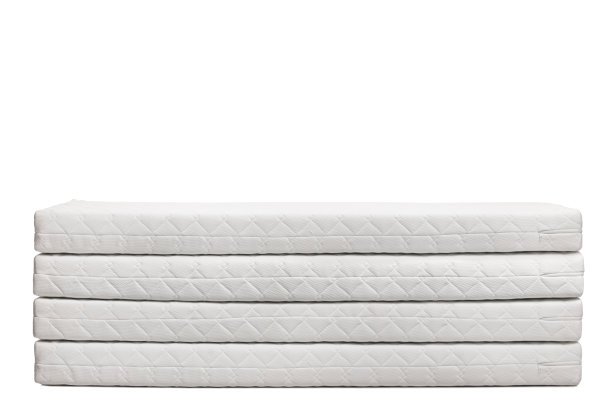 摄影棚里的一堆床垫图片下载