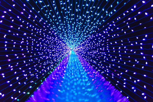 高速公路进入圣诞灯光银河图片下载