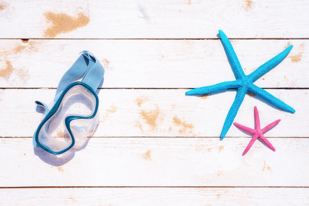 夏季白木背景具有夏季属性图片下载