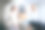 两名女模特医生检查病人，并在他们的手的照片后，CT扫描测试图片下载