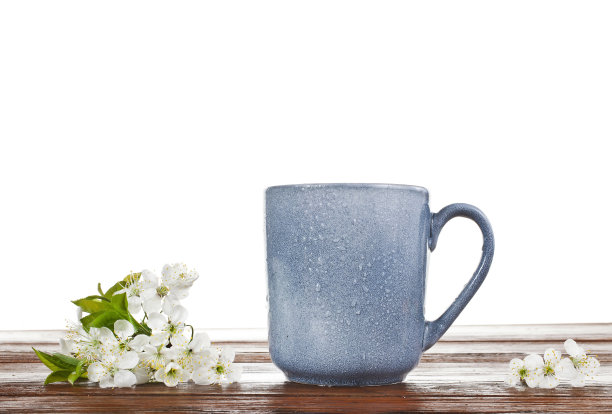 蓝色的樱花瓷杯图片下载