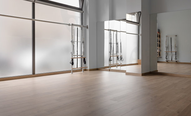 空普拉提工作室的一角图片下载