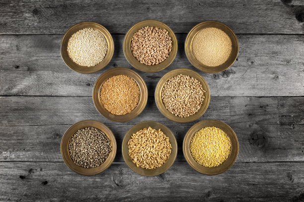 藜麦，斯佩尔特小麦，苋菜，亚麻籽，荞麦，大麻，燕麦，高粱图片下载