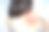 一个女人按摩她的肩膀和颈部疼痛点，触发点按摩，理疗，按摩概念图片下载