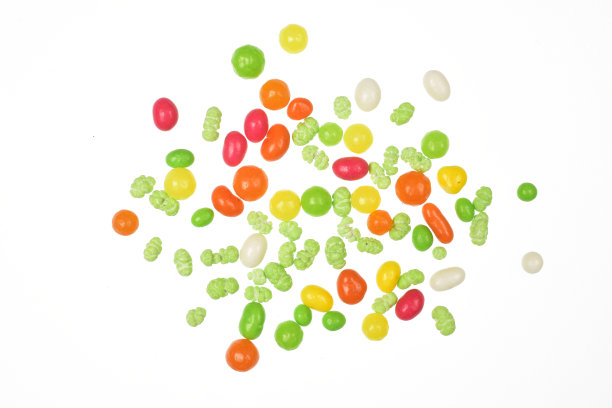 在白色背景上分离的调味甜茴香种子图片下载