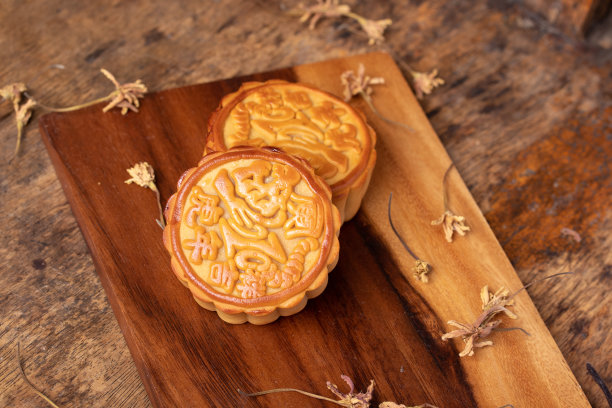 中国中秋节食品中国中秋节食品。附文字“金翡翠”图片下载