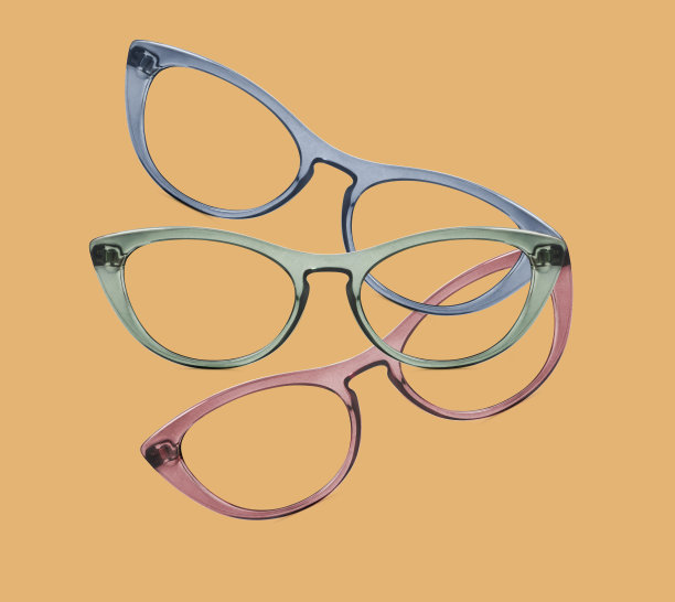 彩色眼镜拼贴孤立在红色，绿色和米色背景，理想的照片模板显示或广告标志或网页横幅图片下载