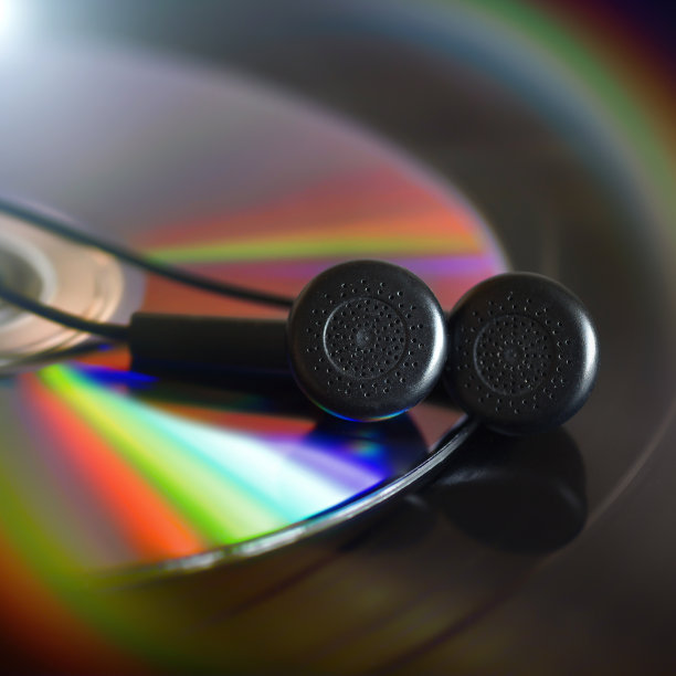 黑胶唱片，唱片，耳机。近距离图片下载