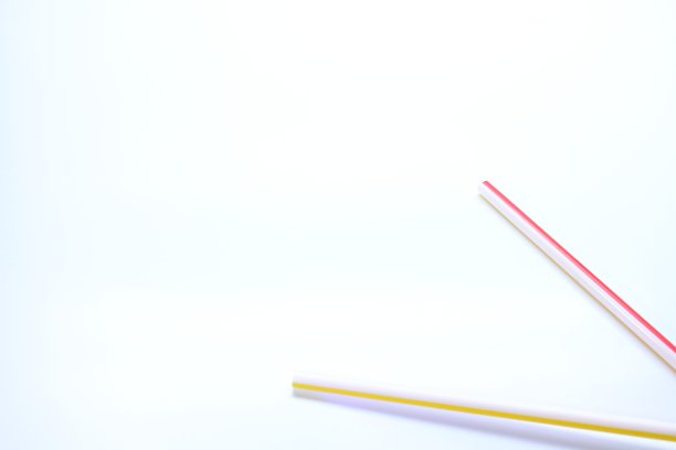 右下角有两根吸管图片下载