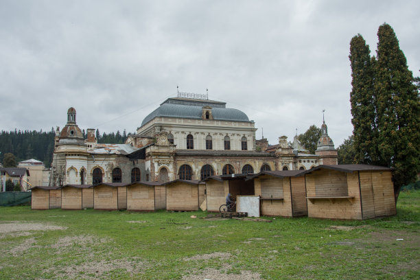 旧赌场废墟，瓦塔拉多内，罗马尼亚，2018年9月图片下载