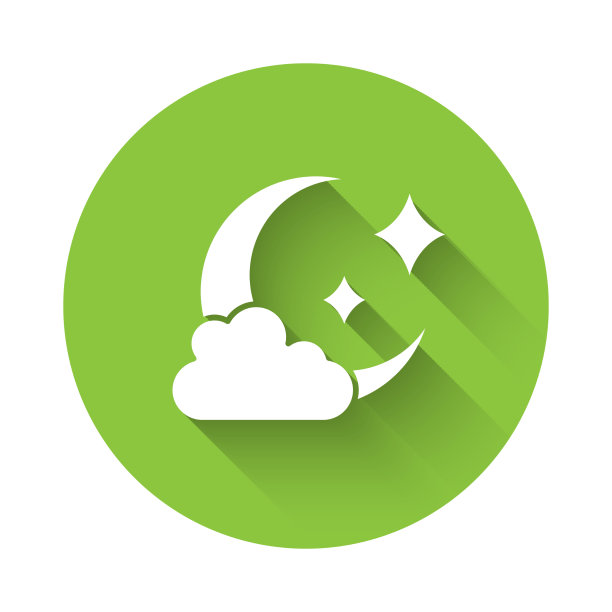 白云与月亮形影相随，相随悠长图片下载