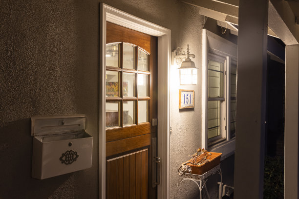 黄昏时分南加州的住宅图片下载