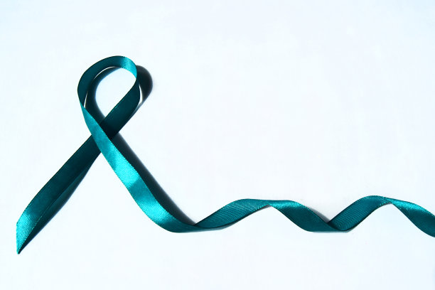 绿丝带旨在提高人们对淋巴瘤和心理健康的认识，并帮助患有淋巴瘤的患者图片下载