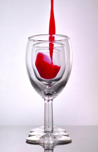 概念酒杯图案图片下载