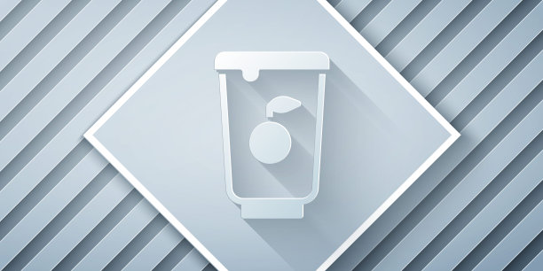 剪纸酸奶容器图标孤立在灰色背景。塑料杯里的酸奶。纸艺术风格。向量图片下载