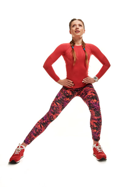 年轻女子准备活动图片下载