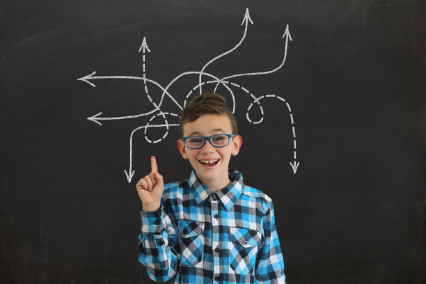 6、点子灯泡成功灵感折纸小孩图片下载