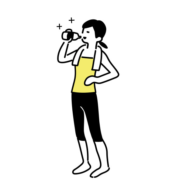 一个简单的女人穿着训练服喝水图片下载