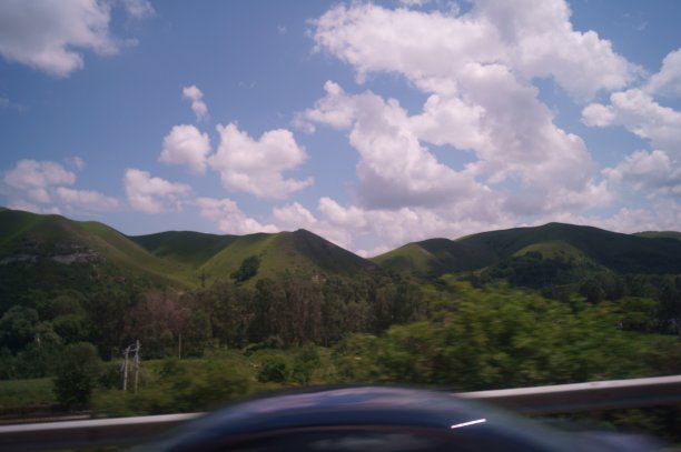 路、天、山图片下载