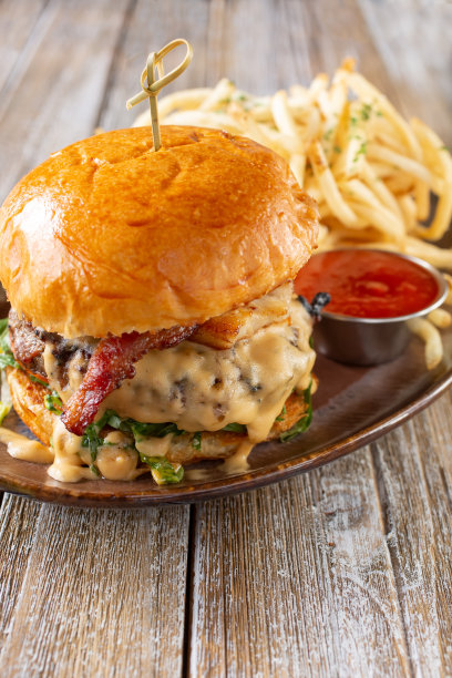 啤酒奶酪芝士汉堡图片下载