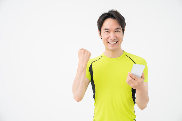 喜欢运动，玩智能手机，图片下载