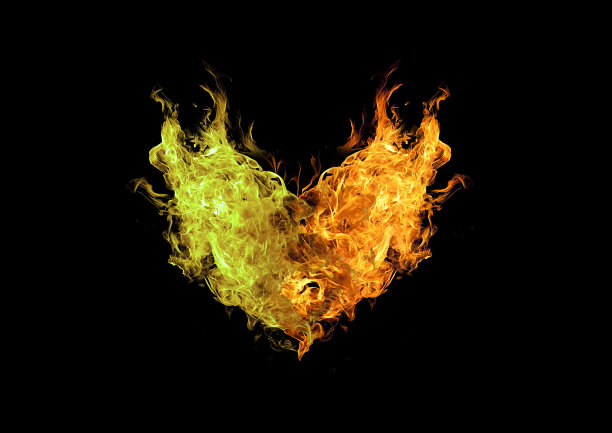 燃烧的火心和黑色的背景图片下载