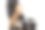红头发的漂亮微笑的小女孩坐在黑色的办公椅上。孤立在白色背景上。剪切路径。图片下载