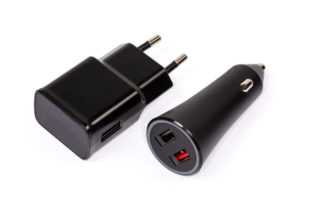 汽车USB充电器和AC欧洲插头充电器的便携式配件图片下载