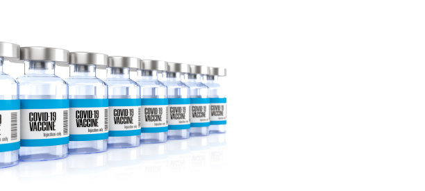 冠状病毒或Covid-19疫苗小玻璃瓶，白色背景，文字复制空间，3d渲染图片下载