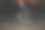 快乐的商人在夜晚的城市骑自行车图片下载
