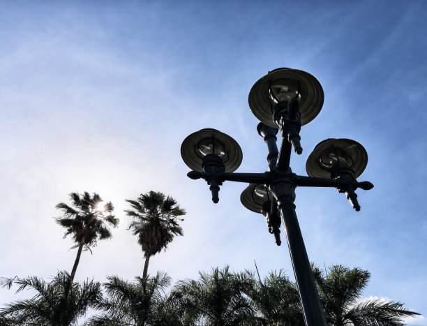 太阳、星星与阴影图片下载