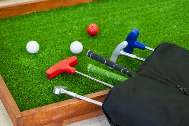 迷你高尔夫球杆及球图片下载