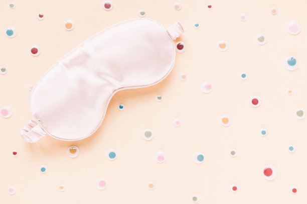 睡眠面具和大眼睛，失眠的概念图片下载