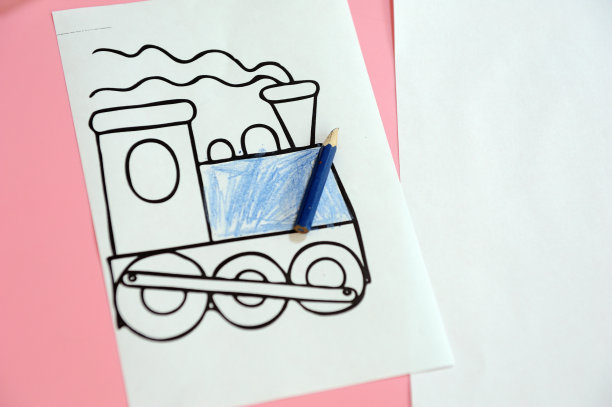 孩子们用火车涂色图片下载