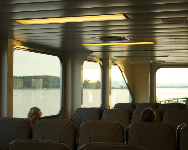 渡轮上图片下载