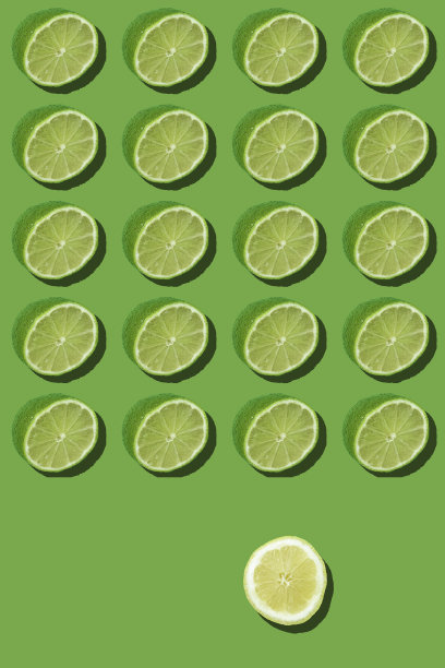 绿色背景上的石灰图片下载