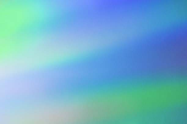 模糊的彩虹光折射纹理叠加效果的照片和模型。白色墙上的有机全息光斑。自然光线效果的阴影图片下载